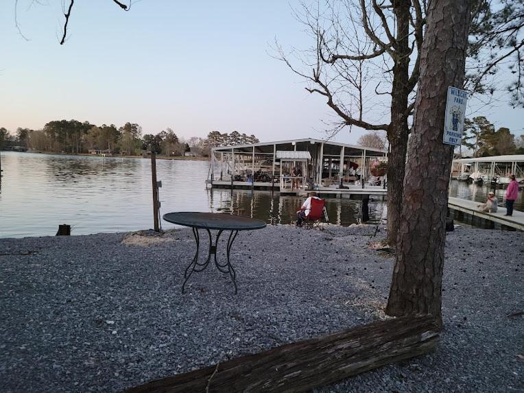 Bay Springs Country Inn & Marina Centre Zewnętrze zdjęcie
